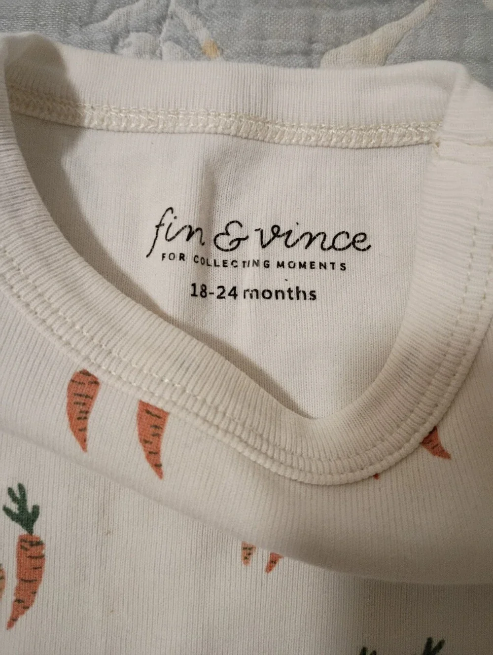 Fin & Vince Carrot Track T-shirt & Shorts 18-24 Months